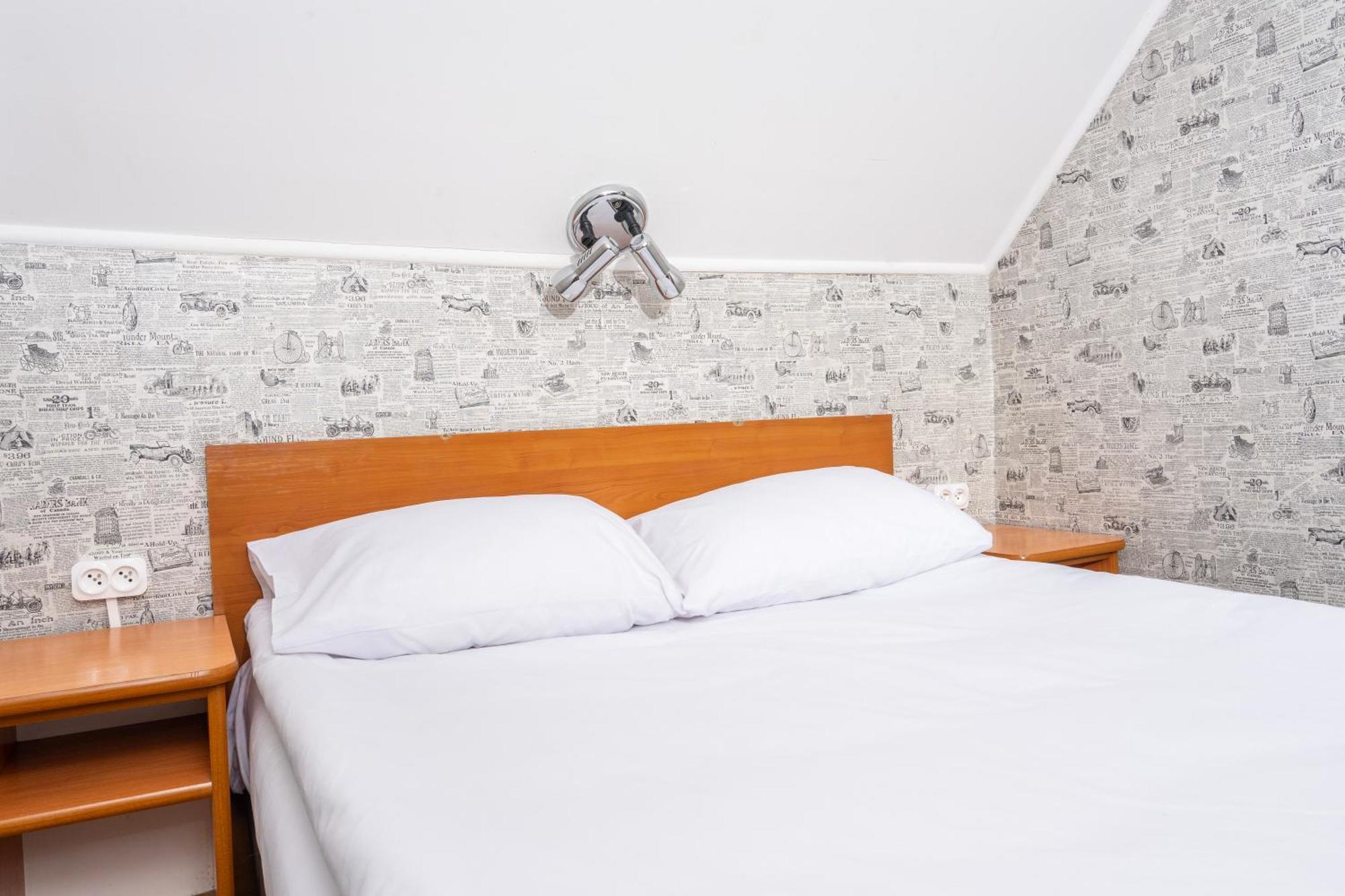 Hotel Victory Home วอร์ซอ ภายนอก รูปภาพ
